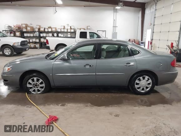✅ 2008 Buick LaCrosse CX • VIN: 2G4WC582081140159 • Lot: 41094761. Listed on IAAI with 79,125 mi. Free auction sales archive from the USA and detailed vehicle history report at DreamBid. Image 14.