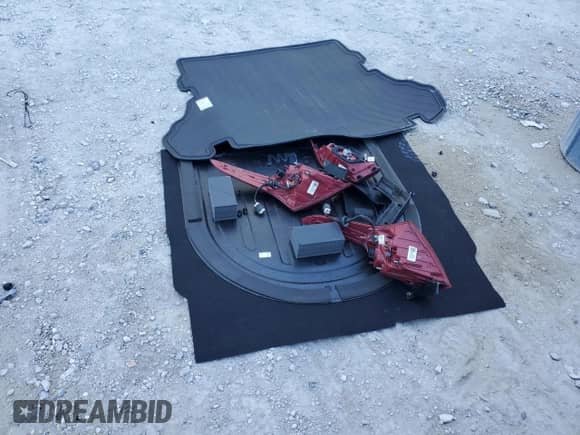 2018 Hyundai Accent SEL z VIN 3KPC24A39JE024359, wystawiony jako Copart lot #47354414 z przebiegiem 64 808 mil mil oraz . Historia ofert i sprzedaży dostępna na DreamBid. Obrazek 12.