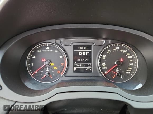 ✅ 2016 Audi Q3 Premium Plus • VIN: WA1BFCFS3GR007851 • Lot: 89494635. Wystawiony na Copart z przebiegiem 174 441 mil. Bezpłatny archiwum sprzedaży aukcyjnych z USA i szczegółowy raport historii pojazdu na DreamBid. Zdjęcie 9.