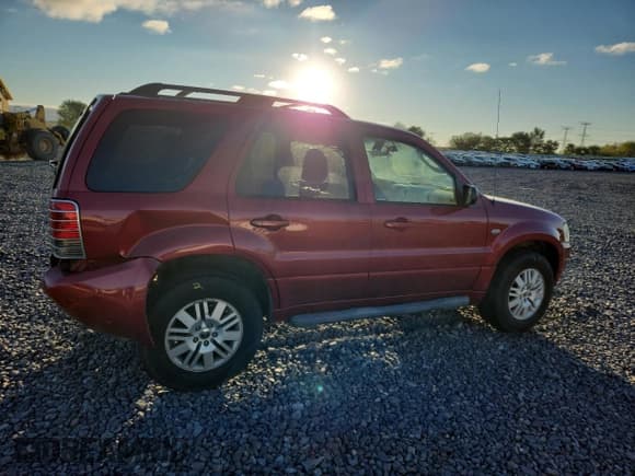 ✅ 2006 Mercury Mariner Luxury • VIN: 4M2CU56156DJ07815 • Лот: 89642415. Опубликован ранее на Copart с пробегом 113 923 миль. Бесплатный доступ к архиву аукционных продаж из США и подробный отчёт об истории автомобиля на DreamBid. Изображение 3.