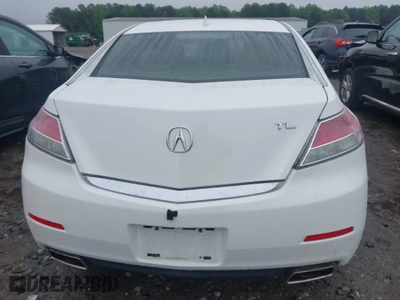 ✅ 2013 Acura TL • VIN: 19UUA8F25DA002785 • Lot: 42267079. Listed on IAAI with 168,568 mi. Free auction sales archive from the USA and detailed vehicle history report at DreamBid. Image 17.