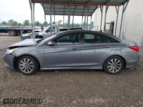 ✅ 2014 Hyundai Sonata SE • VIN: 5NPEC4AC5EH874464 • Лот: 42977490. Опубликован ранее на IAAI с пробегом 60 571 миль. Бесплатный доступ к архиву аукционных продаж из США и подробный отчёт об истории автомобиля на DreamBid. Изображение 14.