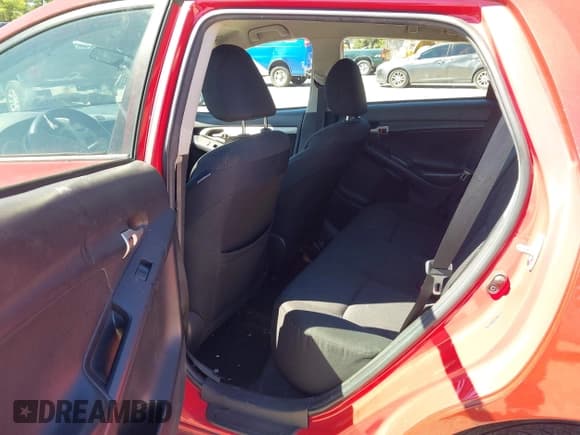 ✅ 2009 Toyota Matrix • VIN: 2T1KU40E19C067631 • Лот: 43173388. Опубликован ранее на IAAI с пробегом 169 035 миль. Бесплатный доступ к архиву аукционных продаж из США и подробный отчёт об истории автомобиля на DreamBid. Изображение 8.