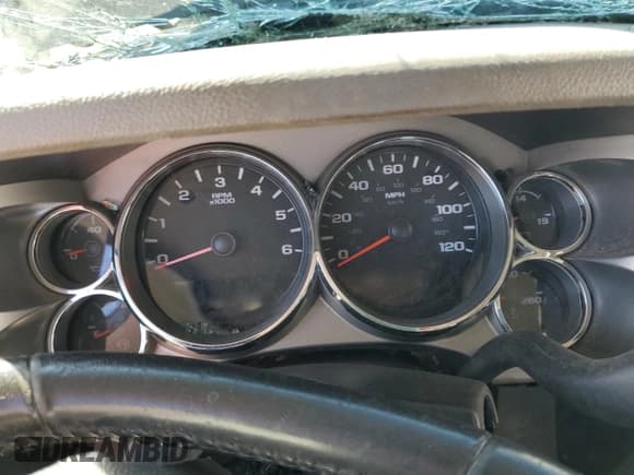 ✅ 2013 Chevrolet Silverado 2500HD Work Truck • VIN: 1GC2KVCG5DZ403241 • Lot: 38055054. Wystawiony na Copart z przebiegiem Nie podano. Bezpłatny archiwum sprzedaży aukcyjnych z USA i szczegółowy raport historii pojazdu na DreamBid. Zdjęcie 9.