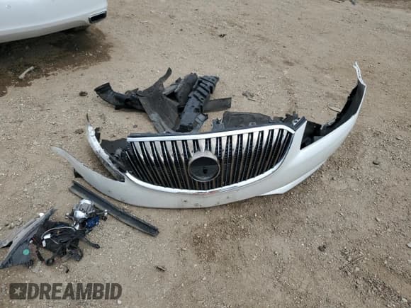 ✅ 2015 Buick LaCrosse Premium I • VIN: 1G4GD5G37FF200617 • Лот: 65691395. Опубликован ранее на Copart с пробегом 138 060 миль. Бесплатный доступ к архиву аукционных продаж из США и подробный отчёт об истории автомобиля на DreamBid. Изображение 12.