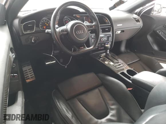 ✅ 2014 Audi RS 5 • VIN: WUAC6AFR0EA901641 • Lot: 45468954. Listed on Copart with 70,186 mi. Free auction sales archive from the USA and detailed vehicle history report at DreamBid. Image 8.