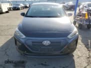 ✅ 2018 Hyundai Ioniq Blue • VIN: KMHC65LCXJU076393 • Lot: 49721705. Wystawiony na Copart z przebiegiem 29 957 mil. Bezpłatny archiwum sprzedaży aukcyjnych z USA i szczegółowy raport historii pojazdu na DreamBid. Zdjęcie 5.
