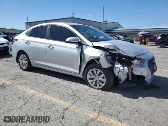 2018 Hyundai Accent SE z VIN 3KPC24A37JE020360, wystawiony jako Copart lot #84062365 z przebiegiem 78 803 mil mil oraz Szkoda całkowita • Salvage title. Historia ofert i sprzedaży dostępna na DreamBid. Obrazek 4.
