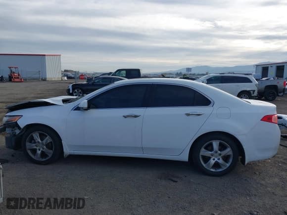✅ 2013 Acura TSX Technology • VIN: JH4CU2F60DC001354 • Lot: 43494036. Listed on IAAI with 126,302 mi. Free auction sales archive from the USA and detailed vehicle history report at DreamBid. Image 15.