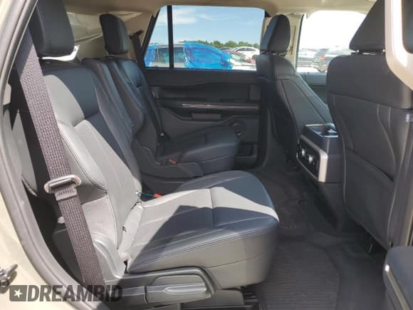 ✅ 2024 Ford Expedition XLT • VIN: 1FMJU1H85REA22239 • Лот: 70154205. Опубликован ранее на Copart с пробегом 5 251 миль. Бесплатный доступ к архиву аукционных продаж из США и подробный отчёт об истории автомобиля на DreamBid. Изображение 11.