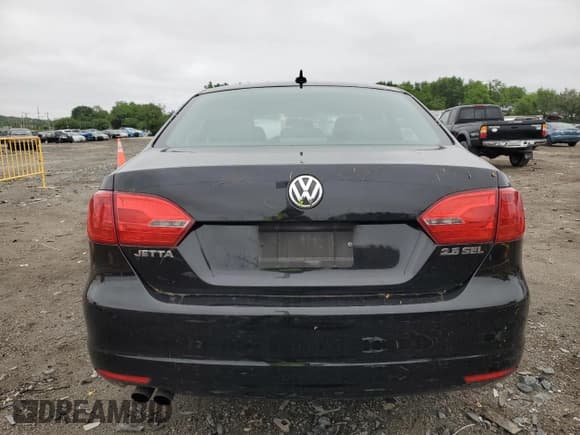 ✅ 2012 Volkswagen Jetta SEL • VIN: 3VWLP7AJ7CM421818 • Лот: 58116055. Опубликован ранее на Copart с пробегом 212 437 миль. Бесплатный доступ к архиву аукционных продаж из США и подробный отчёт об истории автомобиля на DreamBid. Изображение 6.