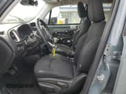 ✅ 2017 Jeep Renegade Latitude • VIN: ZACCJABB0HPF37648 • Лот: 70269605. Опубликован ранее на Copart с пробегом 146 075 миль. Бесплатный доступ к архиву аукционных продаж из США и подробный отчёт об истории автомобиля на DreamBid. Изображение 7.