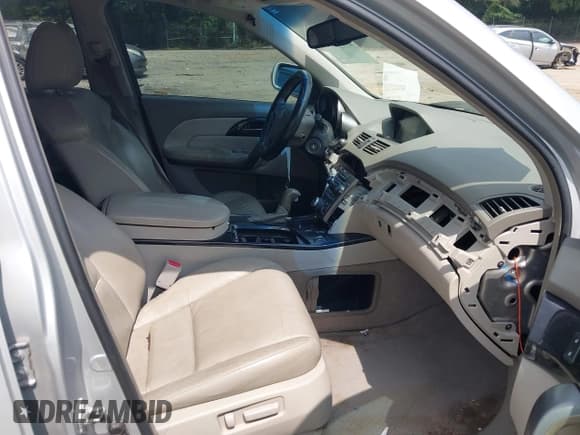 ✅ 2009 Acura MDX Technology • VIN: 2HNYD28489H518077 • Lot: 43030291. Wystawiony na IAAI z przebiegiem 215 789 mil. Bezpłatny archiwum sprzedaży aukcyjnych z USA i szczegółowy raport historii pojazdu na DreamBid. Zdjęcie 5.