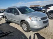 ✅ 2011 Chevrolet Traverse LS • VIN: 1GNKVEED9BJ101979 • Lot: 82411975. Wystawiony na Copart z przebiegiem 159 074 mil. Bezpłatny archiwum sprzedaży aukcyjnych z USA i szczegółowy raport historii pojazdu na DreamBid. Zdjęcie 4.