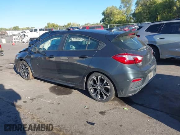 2019 Chevrolet Cruze Diesel z VIN 3G1BH6SE4KS554806, wystawiony jako IAAI lot #43419009 z przebiegiem Nie podano mil oraz . Historia ofert i sprzedaży dostępna na DreamBid. Obrazek 3.