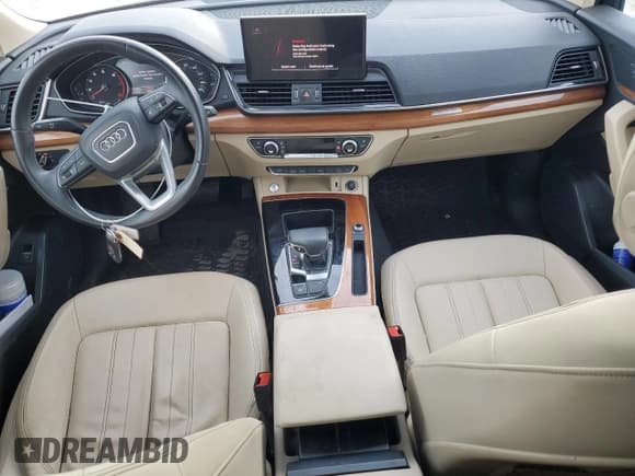 ✅ 2023 Audi Q5 Premium • VIN: WA1ABAFY9P2050874 • Lot: 82384075. Wystawiony na Copart z przebiegiem 42 926 mil. Bezpłatny archiwum sprzedaży aukcyjnych z USA i szczegółowy raport historii pojazdu na DreamBid. Zdjęcie 8.