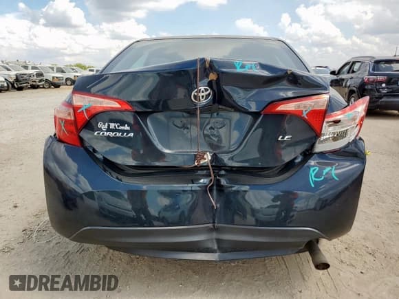 ✅ 2019 Toyota Corolla SE • VIN: 2T1BURHE2KC233839 • Lot: 83806265. Wystawiony na Copart z przebiegiem 94 497 mil. Bezpłatny archiwum sprzedaży aukcyjnych z USA i szczegółowy raport historii pojazdu na DreamBid. Zdjęcie 6.