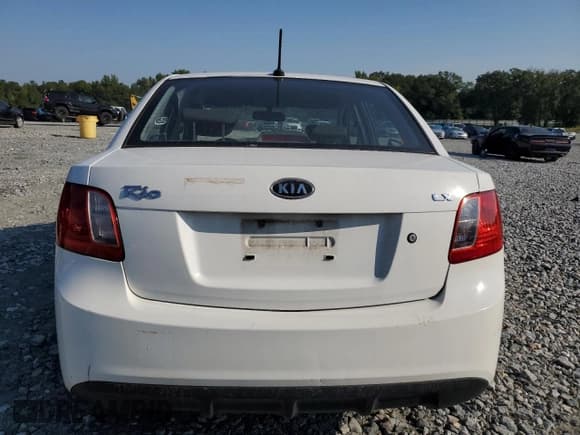 ✅ 2011 Kia Rio LX • VIN: KNADH4A33B6734610 • Lot: 72803684. Listed on Copart with 164,848 mi. Free auction sales archive from the USA and detailed vehicle history report at DreamBid. Image 6.