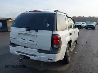 ✅ 2007 Chevrolet TrailBlazer LS • VIN: 1GNDT13S472173148 • Лот: 43752345. Опубликован ранее на IAAI с пробегом 193 582 миль. Бесплатный доступ к архиву аукционных продаж из США и подробный отчёт об истории автомобиля на DreamBid. Изображение 4.