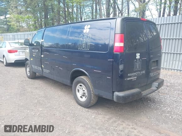 ✅ 2014 Chevrolet Express Cargo • VIN: 1GCWGFCA1E1208239 • Lot: 42204385. Listed on IAAI with 211,179 mi. Free auction sales archive from the USA and detailed vehicle history report at DreamBid. Image 3.