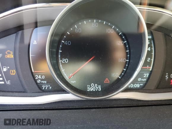 ✅ 2016 Volvo XC70 T5 Drive-E Premier • VIN: YV440MBK9G1237711 • Lot: 56393502. Listed on Copart with 39,073 mi. Free auction sales archive from the USA and detailed vehicle history report at DreamBid. Image 8.