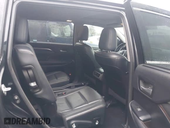 ✅ 2015 Toyota Highlander Limited • VIN: 5TDDKRFH3FS219389 • Лот: 43396244. Опубликован ранее на IAAI с пробегом 166 177 миль. Бесплатный доступ к архиву аукционных продаж из США и подробный отчёт об истории автомобиля на DreamBid. Изображение 8.