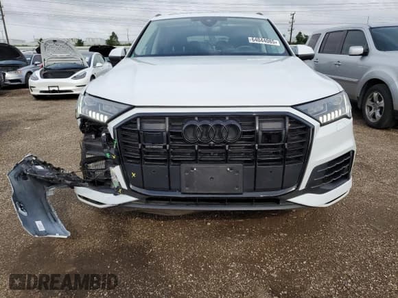 ✅ 2023 Audi Q7 Prestige • VIN: WA1VXBF75PD015057 • Lot: 64044085. Wystawiony na Copart z przebiegiem 33 783 mil. Bezpłatny archiwum sprzedaży aukcyjnych z USA i szczegółowy raport historii pojazdu na DreamBid. Zdjęcie 5.