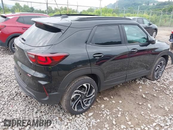 2025 Chevrolet TrailBlazer RS с VIN KL79MUSL3SB164356, выставлен на аукционе IAAI как лот 42686163 с пробегом 2 109 миль миль и . История ставок и продаж доступна на DreamBid. Изображение 4.