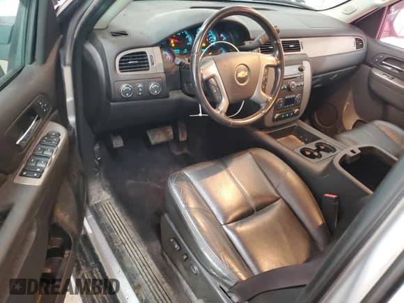 2013 Chevrolet Silverado 1500 LTZ with VIN 1GCRKTE75DZ264423, listed as a Copart auction lot 84403155 with 81,379 mi miles and Salvage title. Bid and sale history available at DreamBid. Image 8.