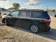 ✅ 2019 Toyota Sienna Limited • VIN: 5TDYZ3DC4KS982968 • Лот: 92848575. Опубликован ранее на Copart с пробегом 203 938 миль. Бесплатный доступ к архиву аукционных продаж из США и подробный отчёт об истории автомобиля на DreamBid. Изображение 2.