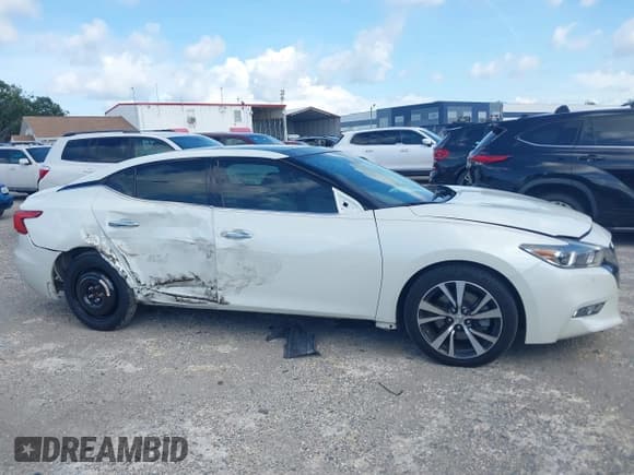 ✅ 2017 Nissan Maxima S • VIN: 1N4AA6APXHC373322 • Lot: 42660055. Listed on IAAI with 47,147 mi. Free auction sales archive from the USA and detailed vehicle history report at DreamBid. Image 14.