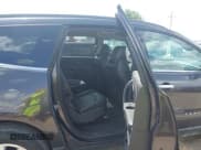 ✅ 2016 Chevrolet Traverse LT • VIN: 1GNKVGKD1GJ165005 • Lot: 42786635. Wystawiony na IAAI z przebiegiem 186 315 mil. Bezpłatny archiwum sprzedaży aukcyjnych z USA i szczegółowy raport historii pojazdu na DreamBid. Zdjęcie 8.