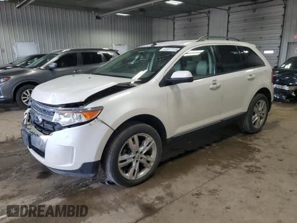✅ 2014 Ford Edge SEL • VIN: 2FMDK4JC9EBB53117 • Lot: 61017115. Listed on Copart with 118,071 mi. Free auction sales archive from the USA and detailed vehicle history report at DreamBid. Image 1.