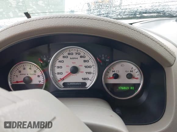 ✅ 2004 Ford F-150 XLT • VIN: 1FTPX14544FA26190 • Lot: 42532807. Listed on IAAI with 176,069 mi. Free auction sales archive from the USA and detailed vehicle history report at DreamBid. Image 7.