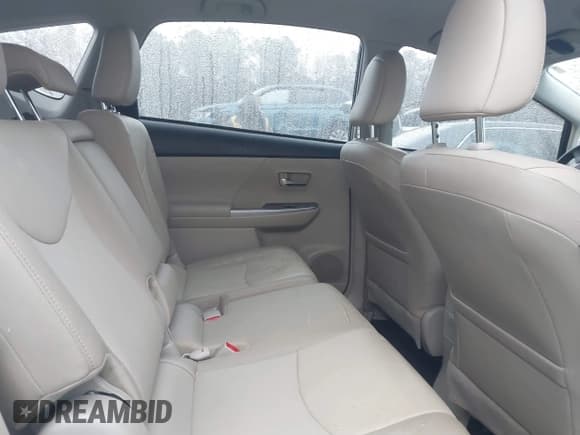 ✅ 2017 Toyota Prius Two • VIN: JTDZN3EU0HJ059027 • Lot: 41558868. Listed on IAAI with 215,604 mi. Free auction sales archive from the USA and detailed vehicle history report at DreamBid. Image 8.