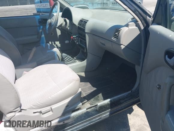 ✅ 1993 Geo Metro • VIN: 2C1MR2460P6761966 • Lot: 42790877. Listed on IAAI with 138,789 mi. Free auction sales archive from the USA and detailed vehicle history report at DreamBid. Image 5.