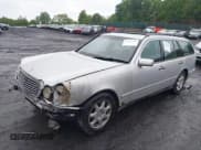 ✅ 1999 Mercedes-Benz E 320 • VIN: WDBJH82F9XX022849 • Лот: 42327330. Опубликован ранее на IAAI с пробегом 254 327 миль. Бесплатный доступ к архиву аукционных продаж из США и подробный отчёт об истории автомобиля на DreamBid. Изображение 2.