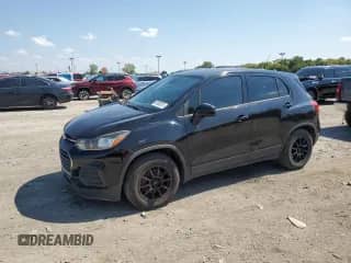 2017 Chevrolet Trax LS z VIN 3GNCJKSB1HL151374, wystawiony jako Copart lot #80903015 z przebiegiem 103 412 mil mil oraz Czysty tytuł • Clean title. Historia ofert i sprzedaży dostępna na DreamBid. Obrazek 1.