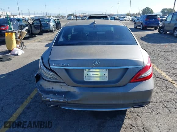 ✅ 2015 Mercedes-Benz CLS 400 • VIN: WDDLJ6FB3FA138825 • Lot: 43794014. Wystawiony na IAAI z przebiegiem 72 258 mil. Bezpłatny archiwum sprzedaży aukcyjnych z USA i szczegółowy raport historii pojazdu na DreamBid. Zdjęcie 16.