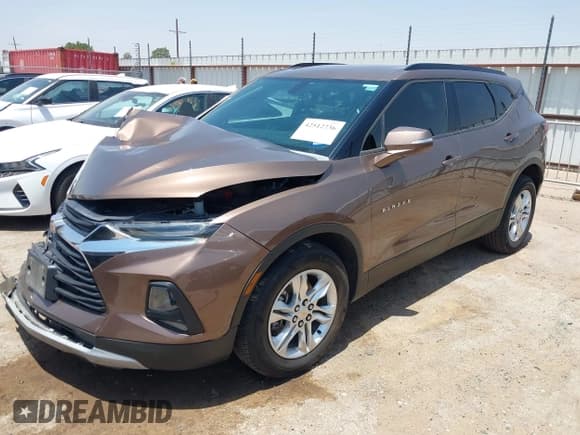 ✅ 2020 Chevrolet Blazer LT • VIN: 3GNKBCRS2LS541936 • Lot: 42512736. Listed on IAAI with 54,729 mi. Free auction sales archive from the USA and detailed vehicle history report at DreamBid. Image 2.