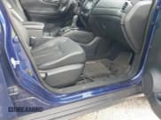 ✅ 2017 Nissan Rogue SL • VIN: 5N1AT2MVXHC780740 • Lot: 42734053. Listed on IAAI with 165,596 mi. Free auction sales archive from the USA and detailed vehicle history report at DreamBid. Image 5.