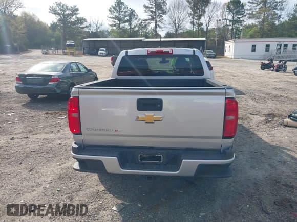 ✅ 2019 Chevrolet Colorado 2WD Work Truck • VIN: 1GCGSBEN3K1164686 • Lot: 41943796. Listed on IAAI with 65,000 mi. Free auction sales archive from the USA and detailed vehicle history report at DreamBid. Image 16.