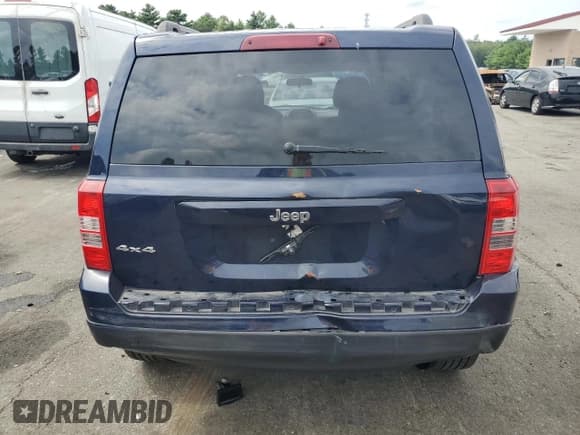 ✅ 2012 Jeep Patriot Sport • VIN: 1C4NJRBB4CD655507 • Lot: 64975125. Wystawiony na Copart z przebiegiem 142 053 mil. Bezpłatny archiwum sprzedaży aukcyjnych z USA i szczegółowy raport historii pojazdu na DreamBid. Zdjęcie 6.