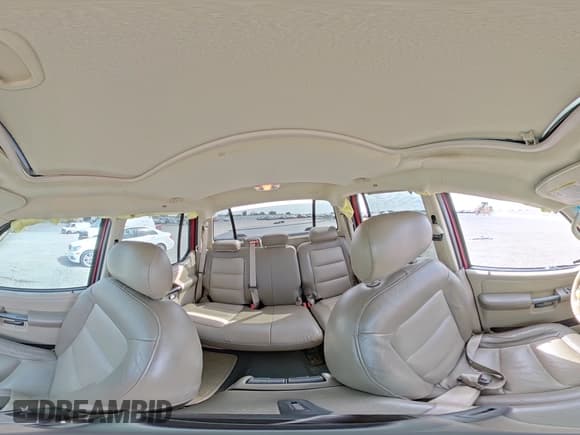 ✅ 2005 Ford Explorer Sport Trac XLS • VIN: 1FMDU77K05UA39060 • Лот: 71946525. Опубликован ранее на Copart с пробегом 130 701 миль. Бесплатный доступ к архиву аукционных продаж из США и подробный отчёт об истории автомобиля на DreamBid. Изображение 14.