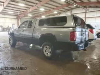 2007 Dodge Dakota ST z VIN 1D7HW22K67S245837, wystawiony jako Copart lot #73995404 z przebiegiem 130 939 mil mil oraz Czysty tytuł • Clean title. Historia ofert i sprzedaży dostępna na DreamBid. Obrazek 2.