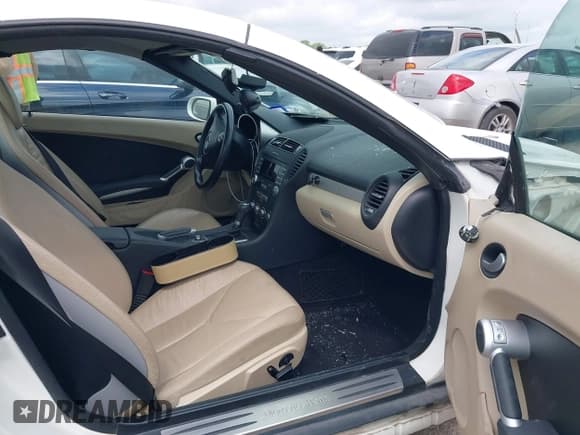 ✅ 2008 Mercedes-Benz SLK 280 • VIN: WDBWK54F18F174473 • Лот: 42123501. Опубликован ранее на IAAI с пробегом 102 143 миль. Бесплатный доступ к архиву аукционных продаж из США и подробный отчёт об истории автомобиля на DreamBid. Изображение 5.