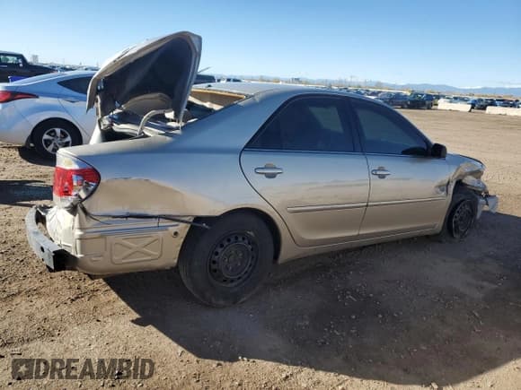 ✅ 2005 Toyota Camry XLE • VIN: 4T1BE32K45U041219 • Lot: 85391925. Listed on Copart with 200,156 mi. Free auction sales archive from the USA and detailed vehicle history report at DreamBid. Image 3.