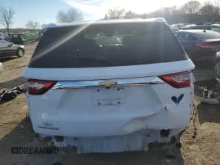 ✅ 2021 Chevrolet Traverse LS • VIN: 1GNERFKW2MJ114492 • Lot: 42866124. Wystawiony na Copart z przebiegiem 40 936 mil. Bezpłatny archiwum sprzedaży aukcyjnych z USA i szczegółowy raport historii pojazdu na DreamBid. Zdjęcie 6.