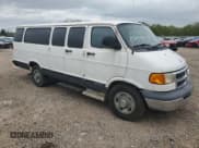 ✅ 2000 Dodge Passenger • VIN: 2B5WB35Y5YK179904 • Lot: 56724115. Wystawiony na Copart z przebiegiem 71 023 mil. Bezpłatny archiwum sprzedaży aukcyjnych z USA i szczegółowy raport historii pojazdu na DreamBid. Zdjęcie 4.