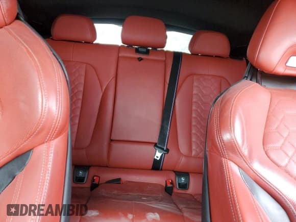 ✅ 2023 BMW X4 M • VIN: 5YM23EC0XP9P05345 • Lot: 48045225. Wystawiony na Copart z przebiegiem 35 364 mil. Bezpłatny archiwum sprzedaży aukcyjnych z USA i szczegółowy raport historii pojazdu na DreamBid. Zdjęcie 10.